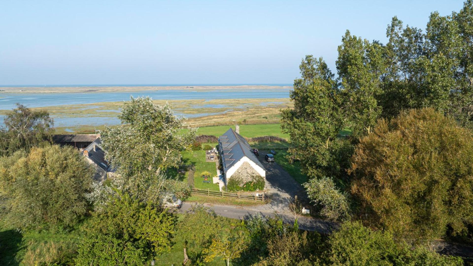 Bed and Breakfast Le Bout Du Monde Bricqueville-sur-Mer Экстерьер фото